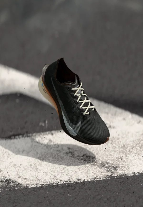 ZOOMX VAPORFLY NEXT 4 UNISEX - Laufschuh Straße - brown/soft pearl/black/desert ochre/fauna brown/picante red